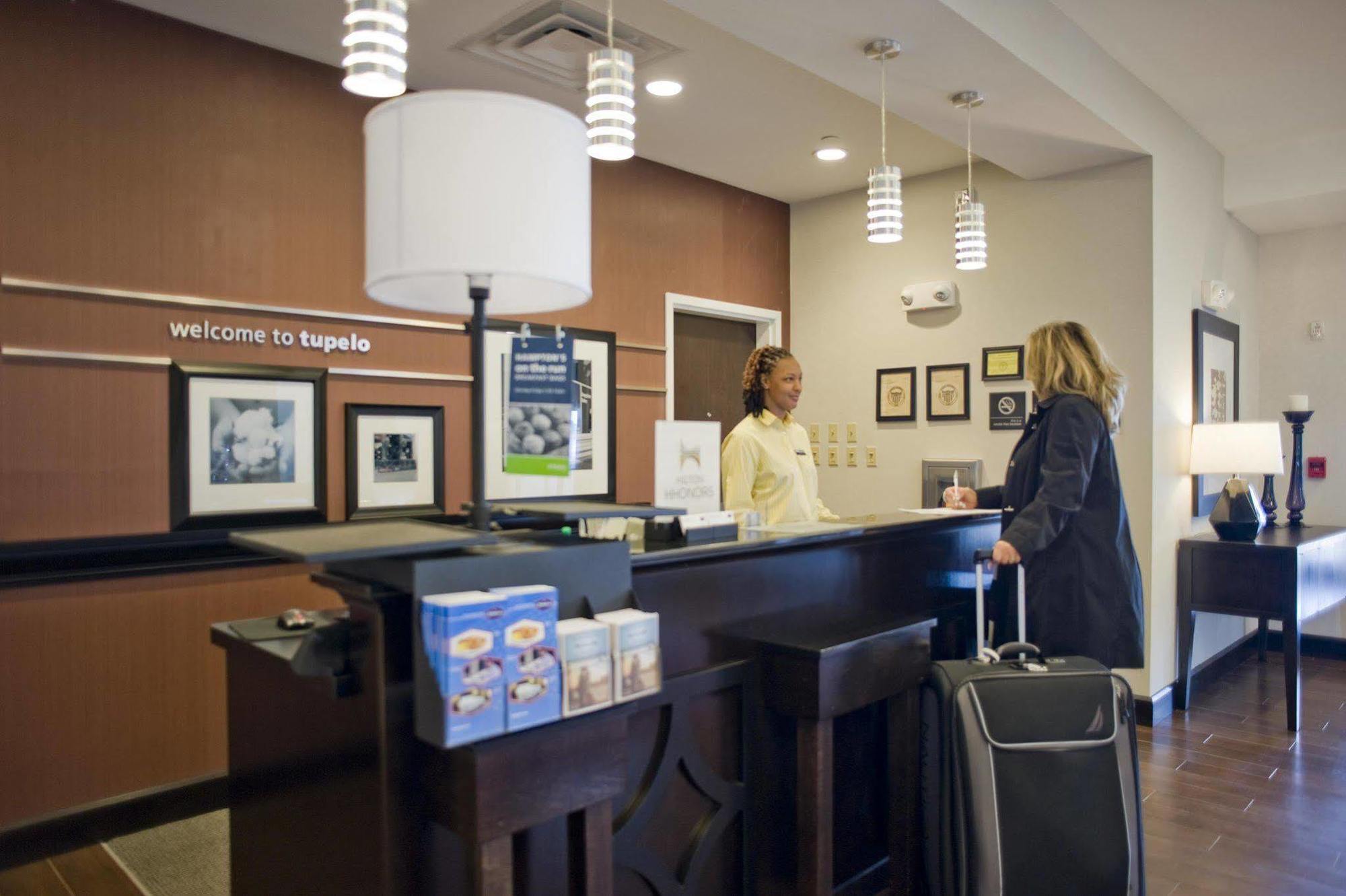 Hampton Inn & Suites Tupelo/Barnes Crossing Bagian luar foto